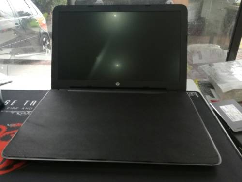 **AS NEW**HP 255 G5*AMD E2-7110u*7th GEN*RADEON R2*4GB RAM*500GB HDD*DVD*LAPTOP BAG*